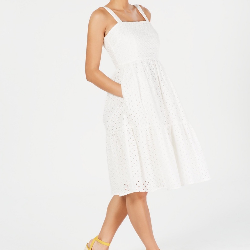 Sleeveless dress